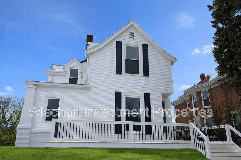 1st image of 307 E Auglaize St APT 2R