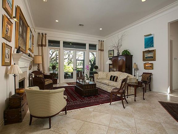 4th image of 191 Bermuda Bay Ln