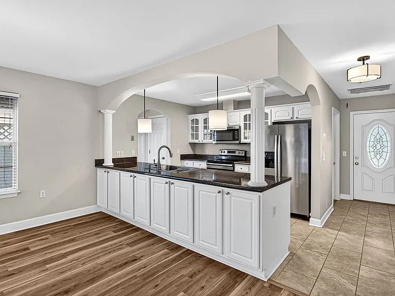 114 Lakeridge Dr — Photo 4