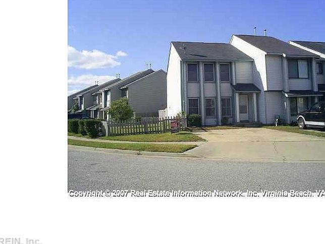 1st image of 743 Quesnel Dr