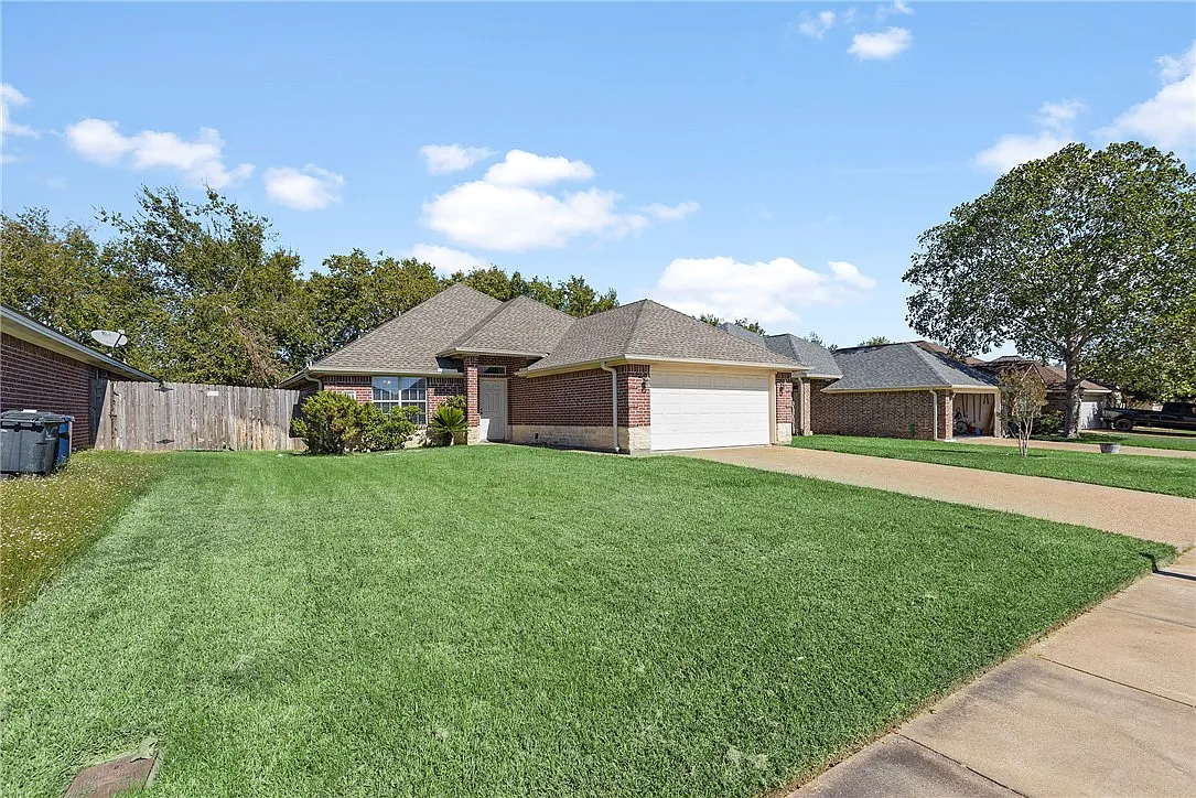4 bed, 1546 sqft, $1,850 — Photo 2