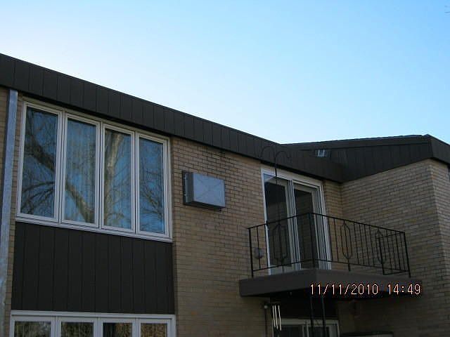 2nd image of 823 15th Ave NE APT 11