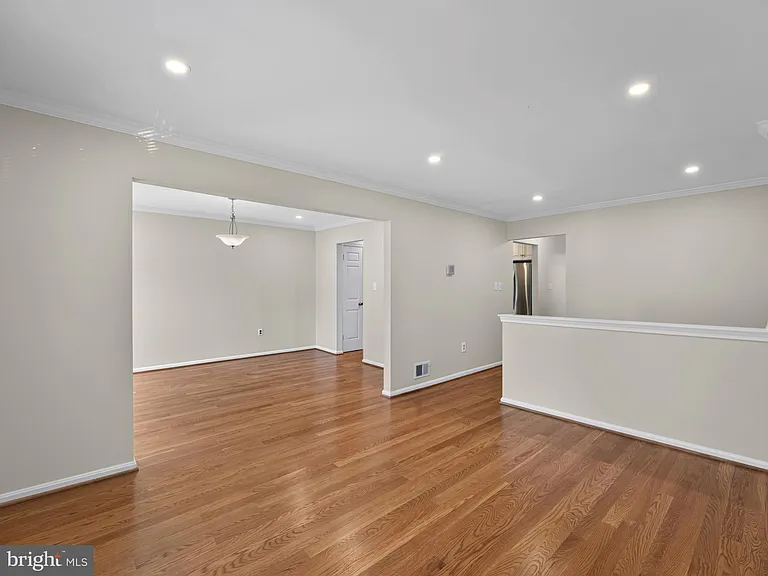 7740 Bristol Square Ct — Photo 8