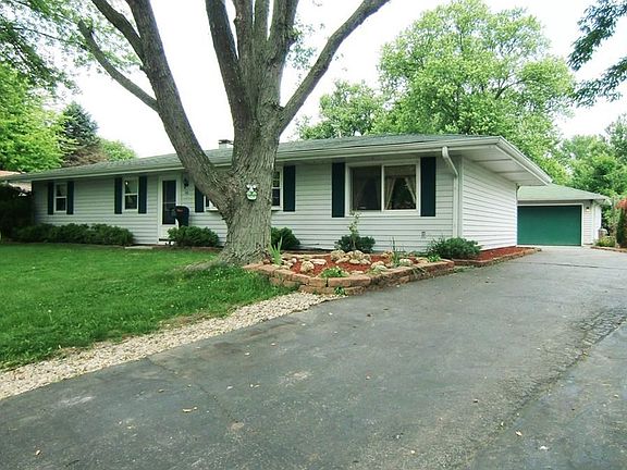 Second view of front of house.  Nice landscaping.