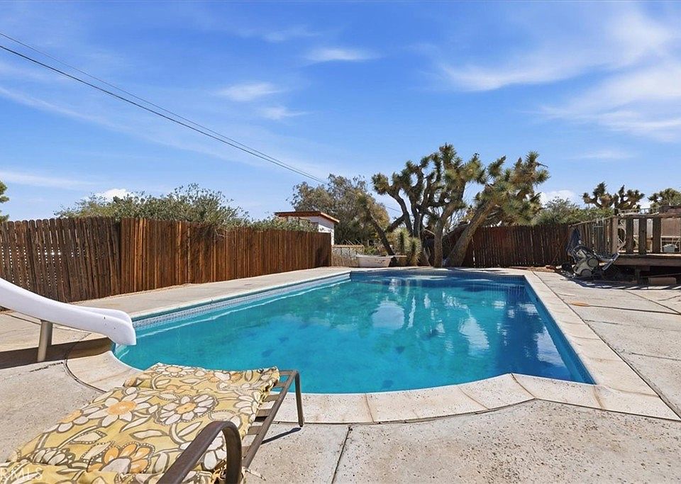1st image of 56818 El Dorado Ave