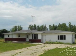 2450 Parmenter Rd, Corunna, MI 48817