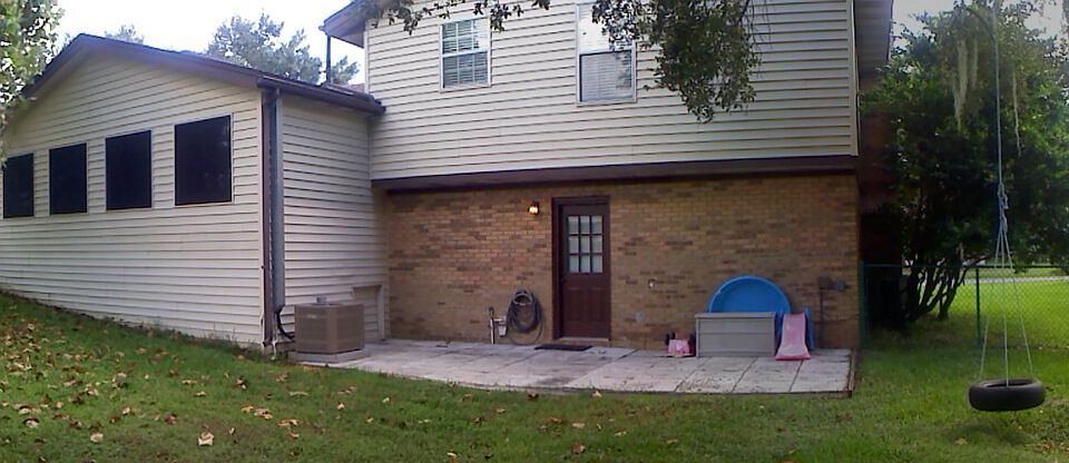 2nd image of 4242 Stonehenge Rd