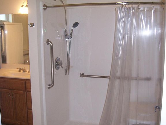 handicap accesible shower