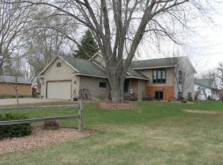 110 W Tower St, Roberts, WI 54023