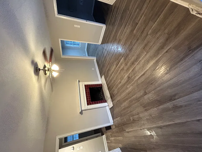 2871 Blount St — Photo 1