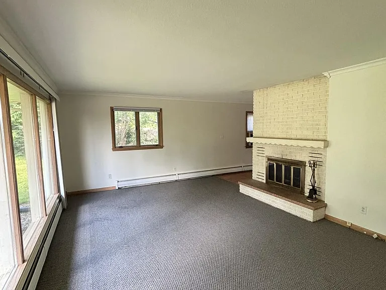 611 Birch St — Photo 4
