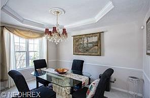 5th image of 3805 Royal Oak Dr