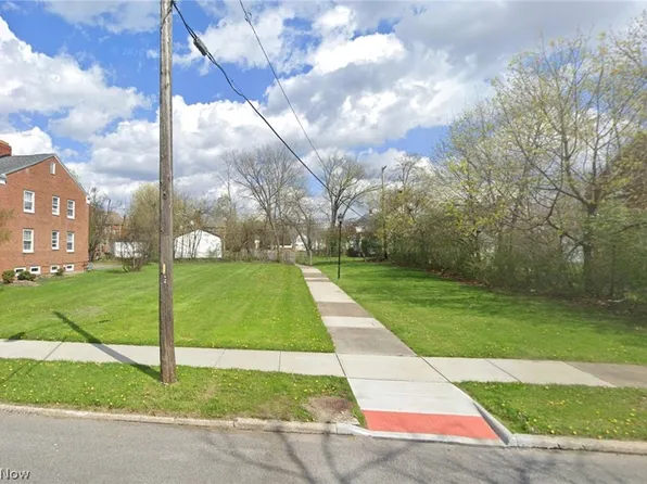 Westbury Rd, Shaker Heights, OH 44120