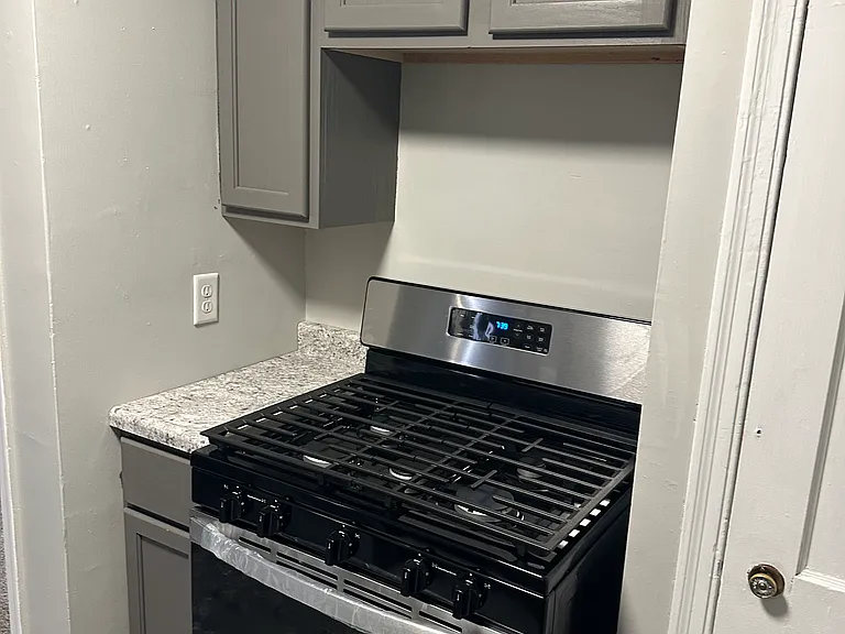 1323 Catula Ave — Photo 4