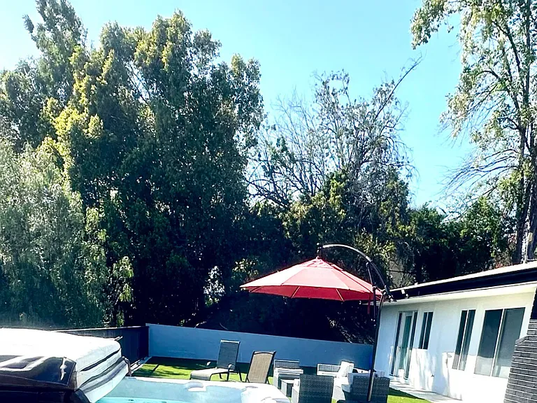 5557 Ostin Ave — Photo 65