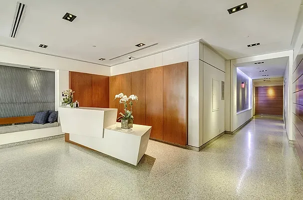 Rented by Bond New York | media 32