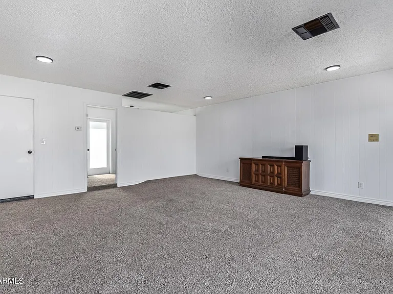 3917 W Juniper Ave — Photo 10