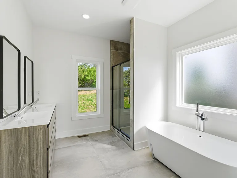 442 General John Payne Blvd — Photo 3