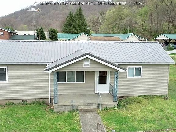 2nd image of 409 Wayne Dr