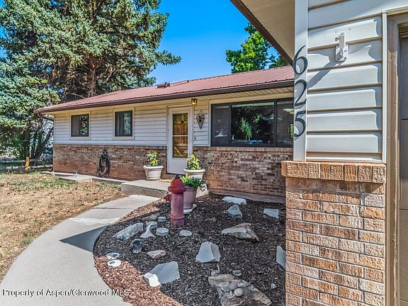 2nd image of 625 Overlin Dr