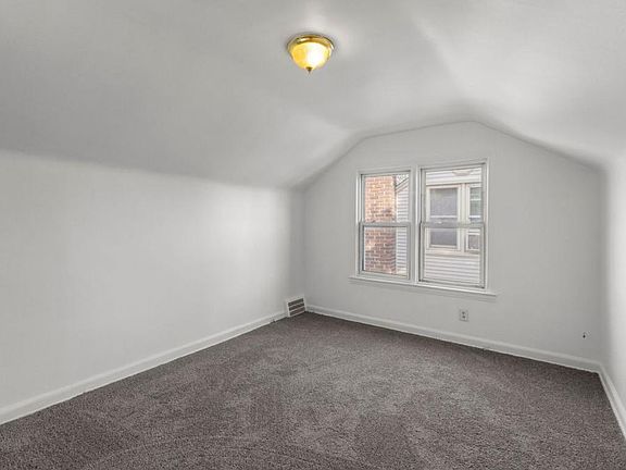 4th image of 3511 Monroe St