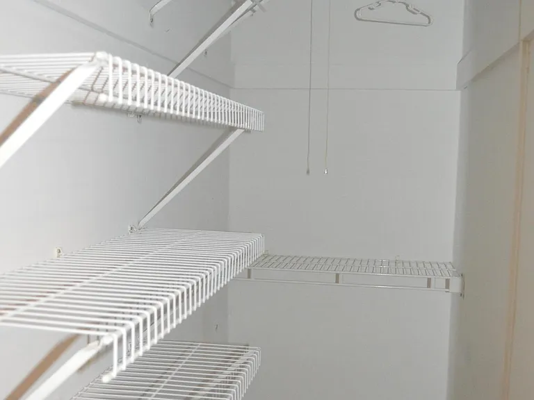403 E Louisiana Ave — Photo 15