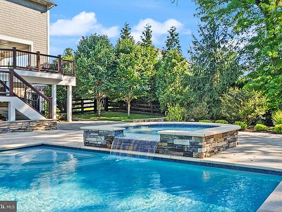 5th image of 23055 Welbourne Walk Ct