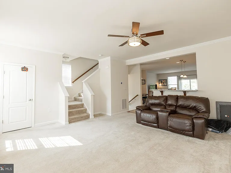 155 Schramm Loop — Photo 28