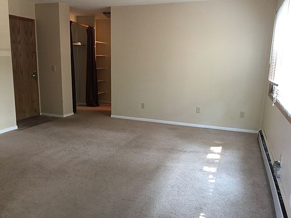 3rd image of 722 27th Ave S APT 5