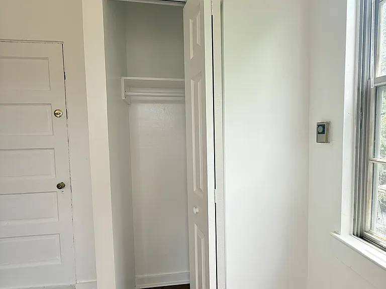 4034 Calvert St NW #5 — Photo 13