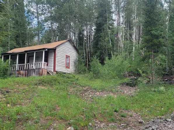 11 Keystone Lode Rd, Laramie, WY 82070