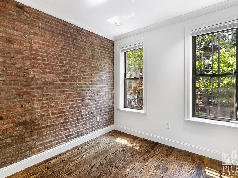 506 E 84th St #2R — Photo 4