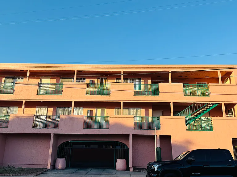 1702 N Wilmington Blvd #2 — Photo 7