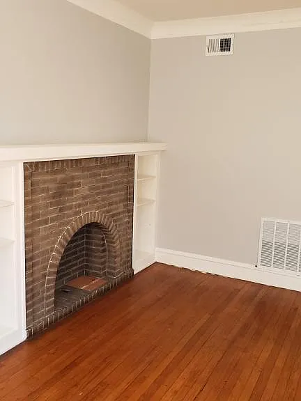 7112 S King Dr — Photo 4