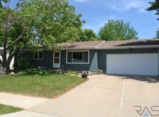 4108 S Holbrook Ave, Sioux Falls, SD 57106