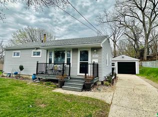 2812 S Saint Aubin St, Sioux City, IA 51106