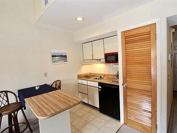 5th image of 1255 Ponce Island Dr APT 766