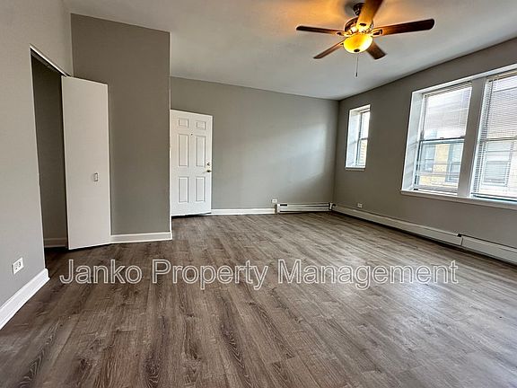 5th image of 5645 W Washington Blvd #2S