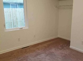 2104 Davis St APT B, Iowa City, IA 52240