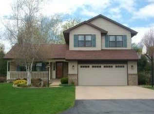1337 Partridge Ct, Oshkosh, WI 54904