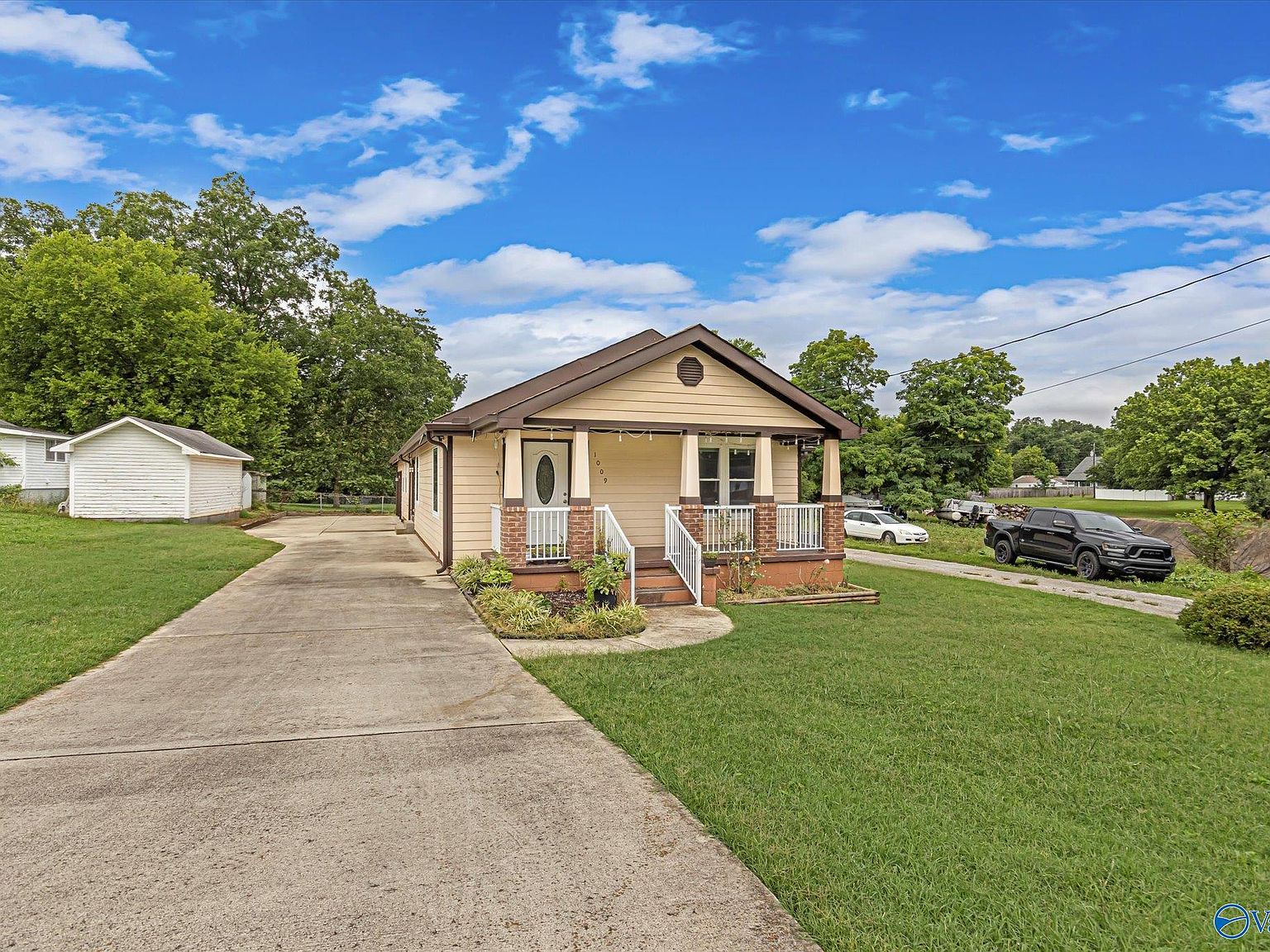 1009 Maysville Rd NE, Huntsville, AL 35801 Zillow