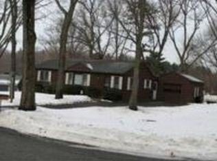 23 Decorie Dr, Wilbraham, MA 01095