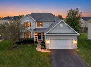 207 Willington Way, Oswego, IL 60543