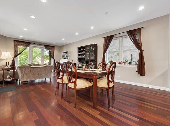 2nd image of 3443 W Belmont Ave #1E