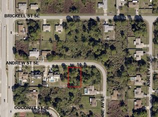 898 Andrew St SE, Palm Bay, FL 32909