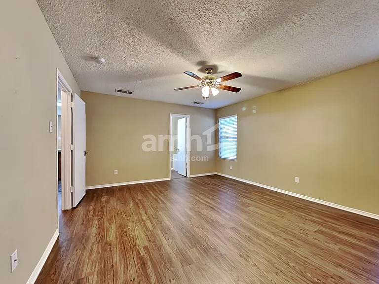 5112 Prestwick Dr — Photo 12