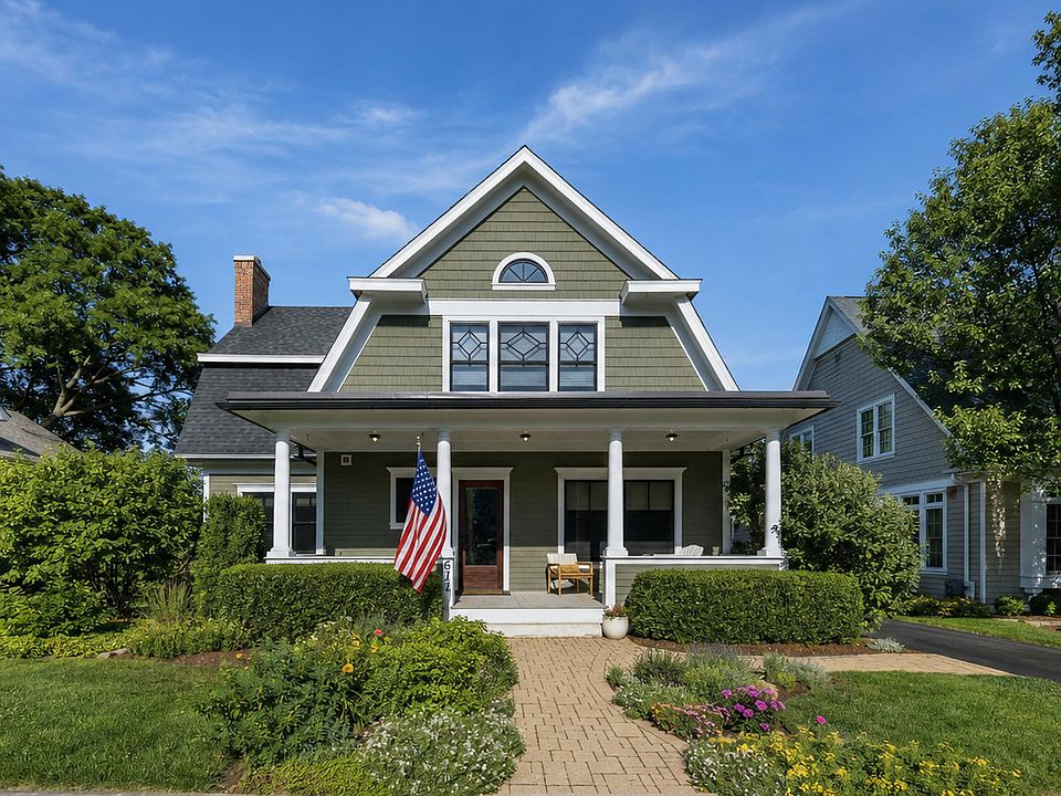 1st image of 611 Prairie Ave