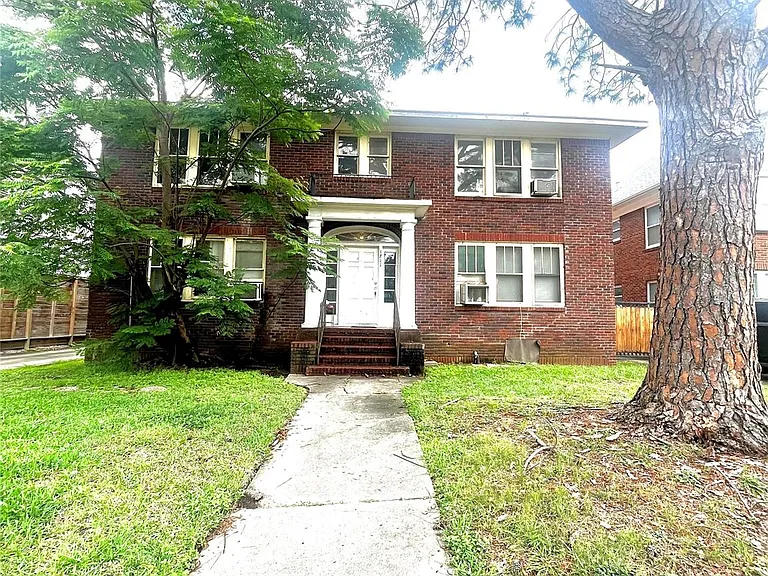 1711 W Main St #3 — Photo 11