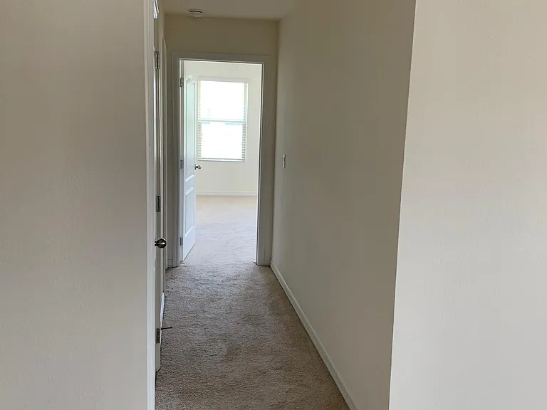 330 Misty Grove Ln — Photo 10