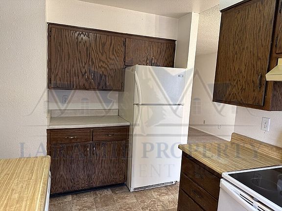5th image of 708 Downey St #8